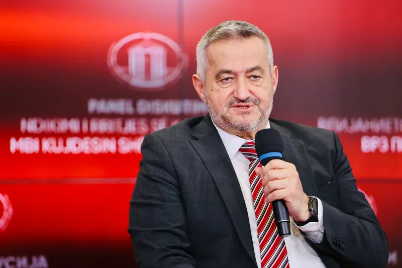 Левица бара законски измени, ФЗО тврди дека сите граѓани се осигурани