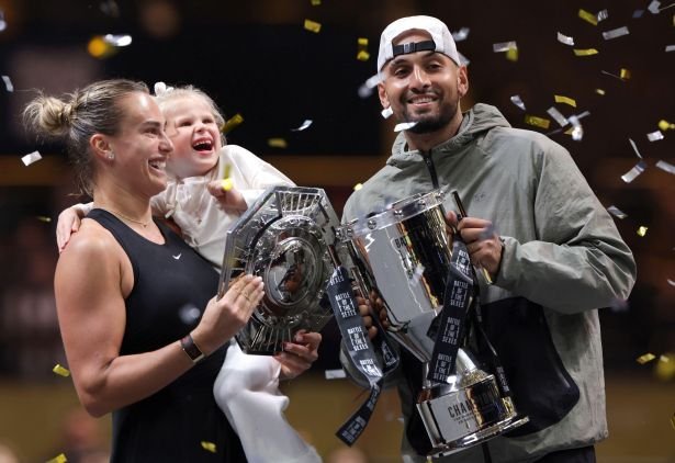 Nick Kyrgios premagal Arino Sabalenko v sodobni bitki spolov v Dubaju