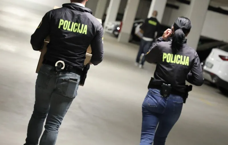 Kriminalisti v Ljubljani prijeli tri tujke zaradi tatvine na tržnici