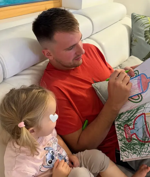 Luka Dončić vložil zahtevo za vrnitev hčera iz Slovenije v ZDA