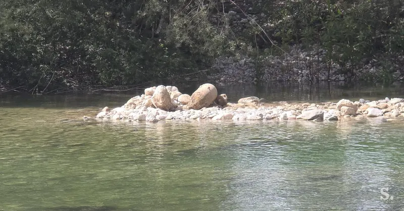Radovljica bo deaktivirala bombo, najdeno pod mostom Globoko