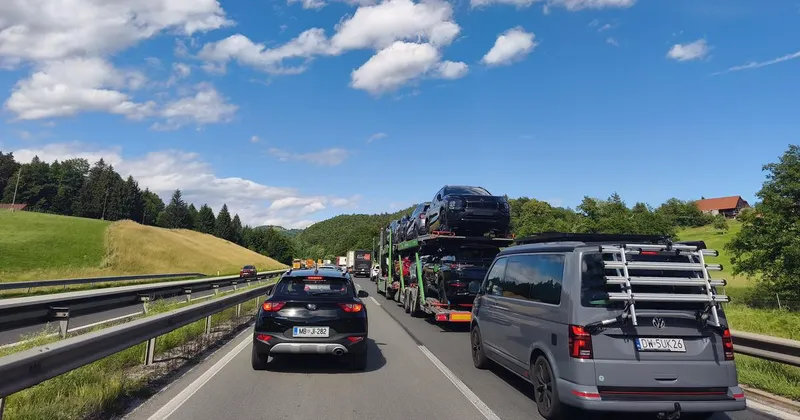Zastoji na slovenskih avtocestah ob koncu avgusta zaradi povečanega prometa