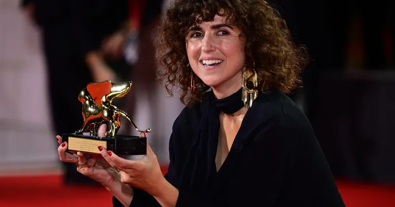 Film Nepoznana ženska prejel zlatega leva na 83. beneškem filmskem festivalu