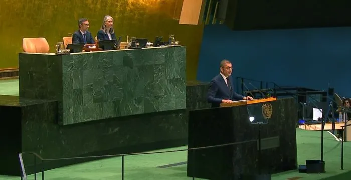 Мицкоски најави разговори со Фон дер Лајен за проширувањето и спорот со Бугарија