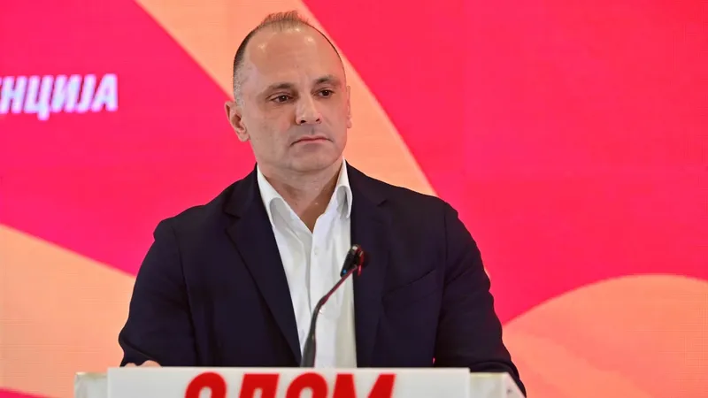 Венко Филипче ги демантира врските со бизниси со марихуана и ја прозва Владата