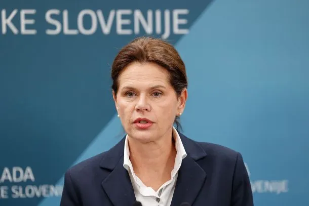 Poslanke Svobode zavračajo predlog interventnega zakona t. i. tretjega bloka