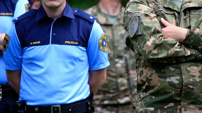 Vlada načrtuje 10-odstotno zmanjšanje zaposlenih v javnem sektorju 2027-2028