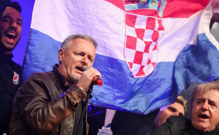 Hrvaška vlada prevzela sprejem rokometašev zaradi Thompsona