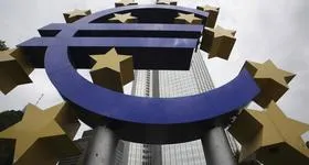 Svet ECB zvišal ključne obrestne mere za 25 bazičnih točk zaradi vojne