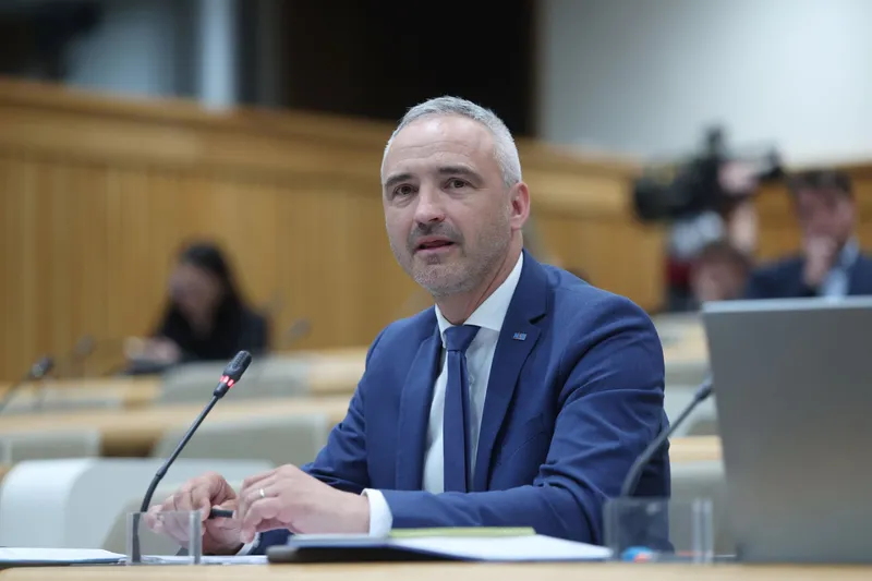 Janez Cigler Kralj predstavi ključne prioritete za kmetijski resor