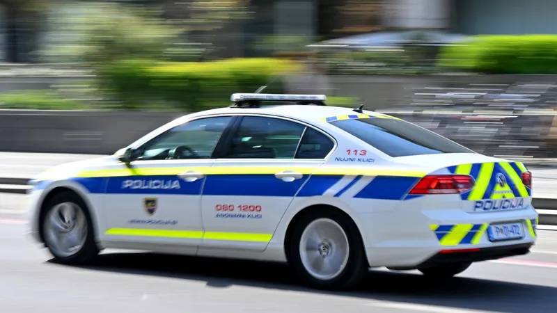 Ljubljanski policisti kaznovali voznika začetnika zaradi hitrosti 219 km/h