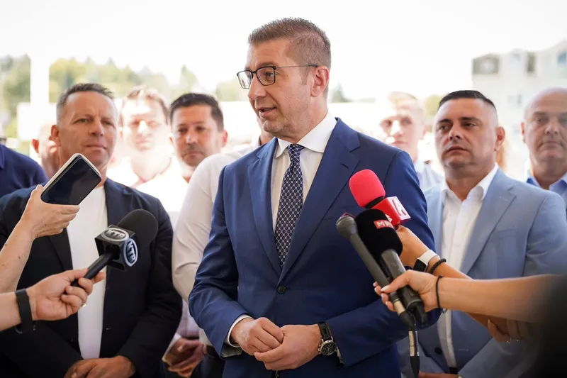 Мицкоски најавува нормализирање на водоснабдувањето во Гостивар до недела