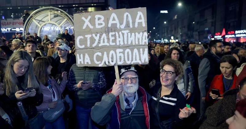 Študentska lista zmagala v Srbiji, Bruselj ponudil podporo reformam