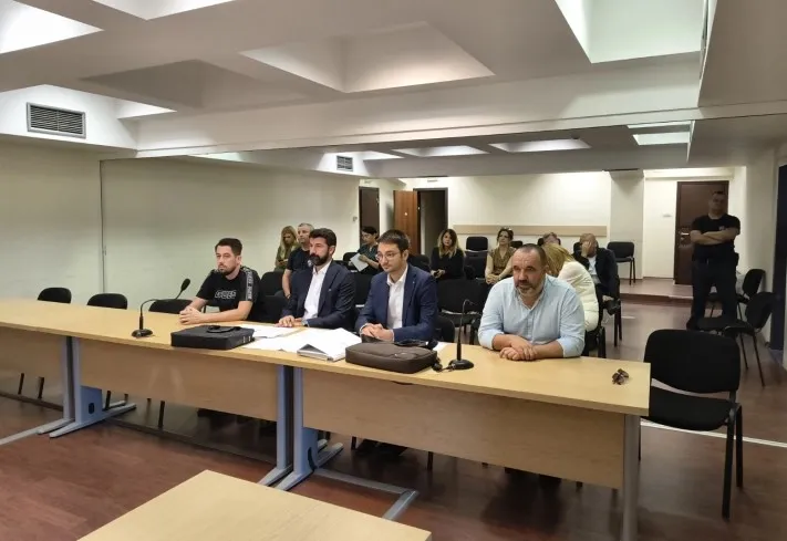 Осудени поранешниот директор на Геријатрија и вработен за примање поткуп