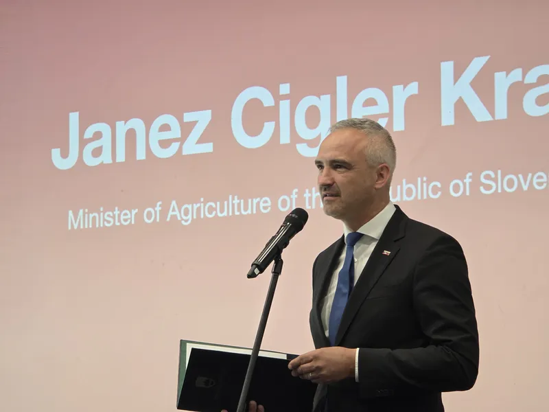 Cigler Kralj napoveda novelo zakona o zaščiti živali s podaljšanjem rokov