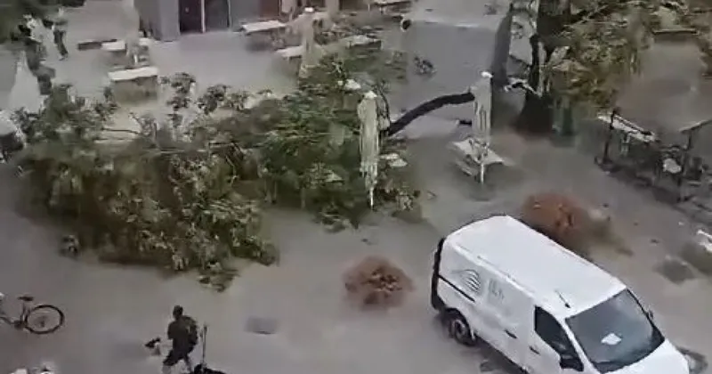 Arso izdal oranžno opozorilo zaradi napovedanih nalivov in ohladitve v Sloveniji