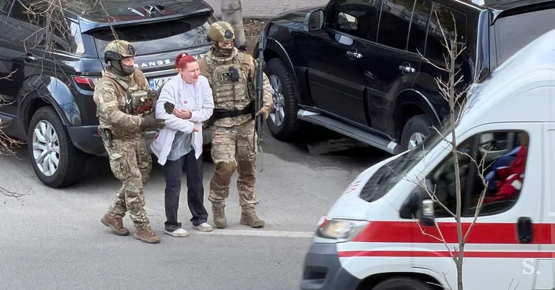 Ukrajinska policija v Kijevu ubila napadalca, ki je usmrtil pet ljudi