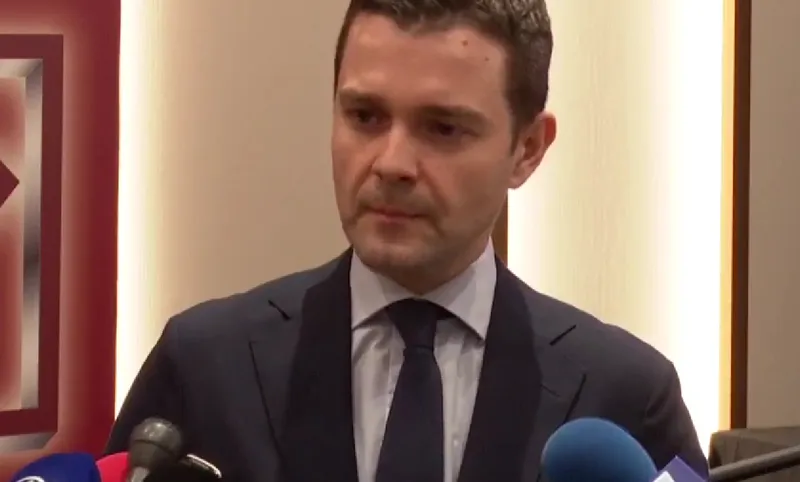 Министерот Муцунски во Израел предложи директна авиолинија до Скопје или Охрид