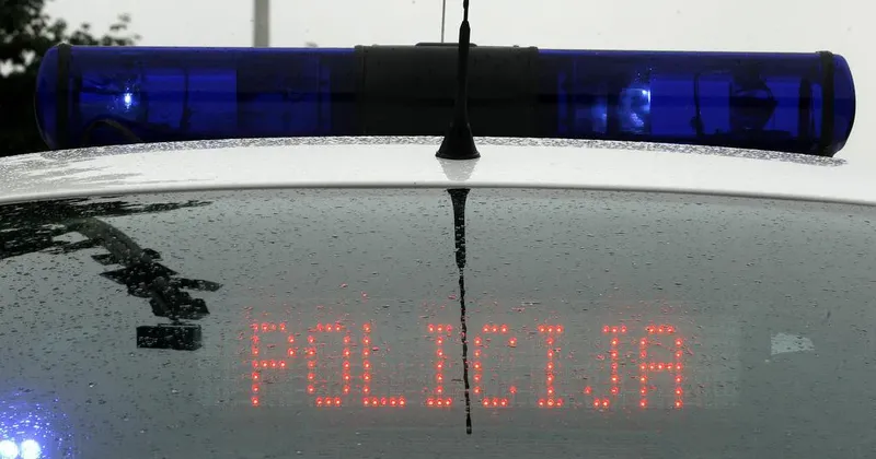 Policisti po nevarnem begu od Maribora do Kopra pridržali 37-letnega voznika