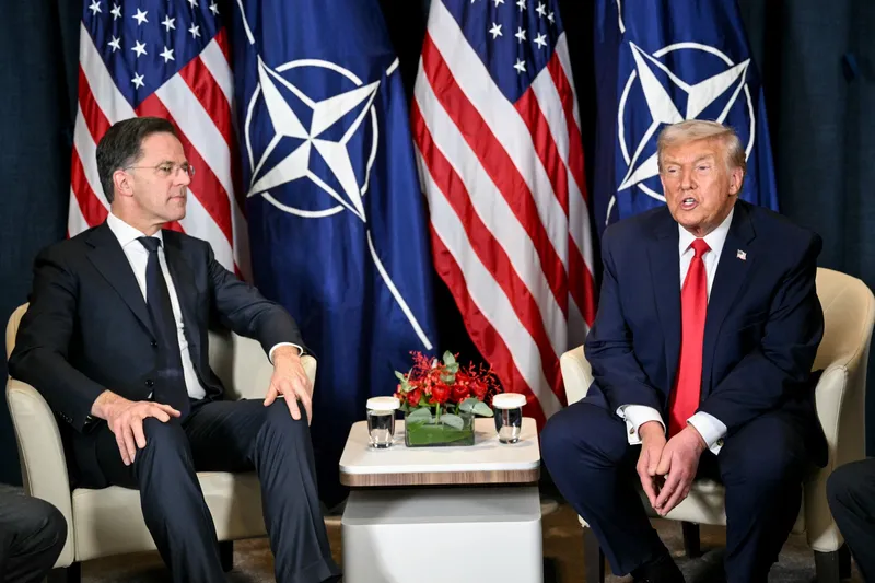Марк Руте ги отфрли шпекулациите за излез на САД од НАТО по средба со Трамп