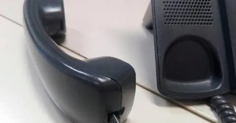 Koprski policisti opozarjajo na telefonske goljufije zoper starejše občane