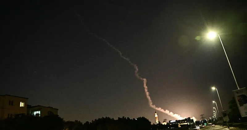 MZEZ dviguje stopnjo tveganja na Bližnjem vzhodu zaradi napadov na Iran