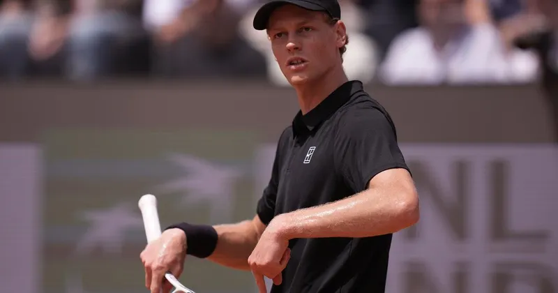 Jannik Sinner v Rimu s 32. zaporedno zmago podrl rekord Novaka Đokovića