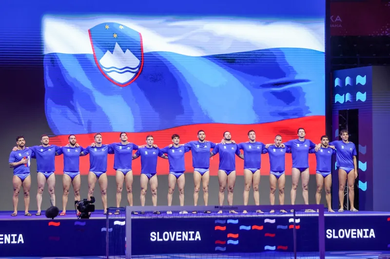 Slovenski vaterpolisti na evropskem prvenstvu izgubili proti Grčiji z 8:23