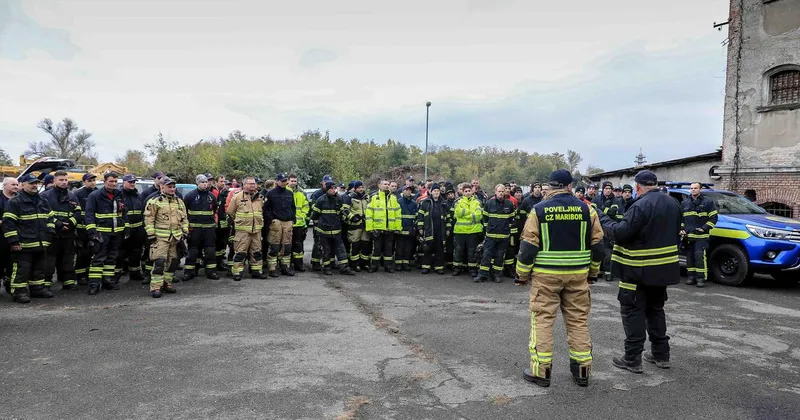 Državna enota za NUS uspešno deaktivirala letalsko bombo pri Globokem