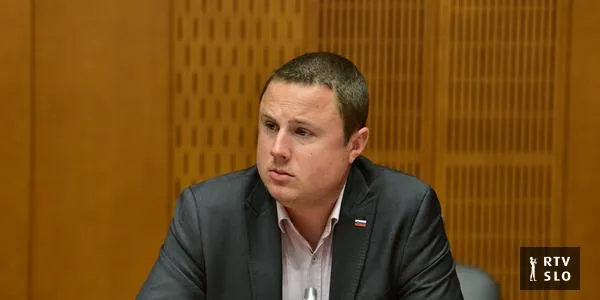 Žan Mahnič zahteva omejitev dostopa predsednice Nataše Pirc Musar do tajnosti