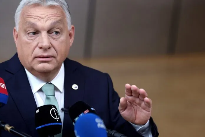 Орбан возврати на критиките од Зеленски и најави петиција против помошта за Киев