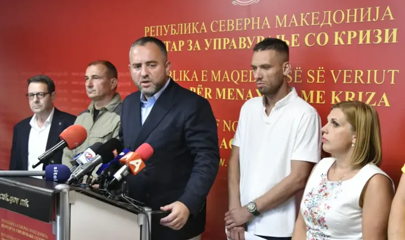 Министерот Тошковски: Водата во Гостивар останува небезбедна за пиење