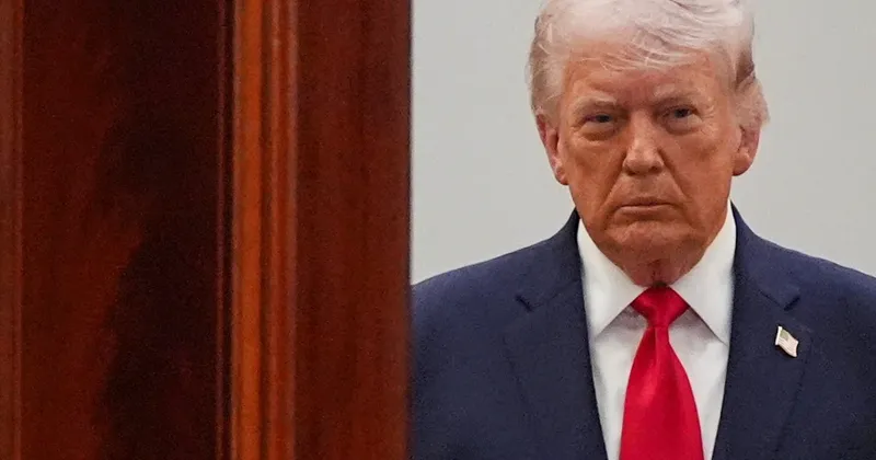 Donald Trump napoveduje konec vojne v Iranu in poziva k varovanju ožine