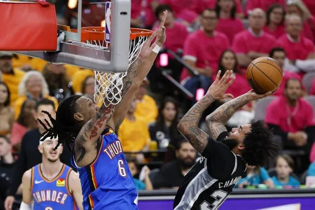 Oklahoma City Thunder premagal San Antonio Spurs in povedel z 2:1 v seriji