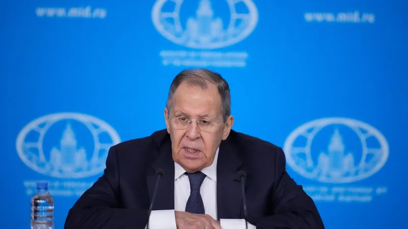Sergej Lavrov zavrača Trumpove trditve o ruski grožnji Grenlandiji
