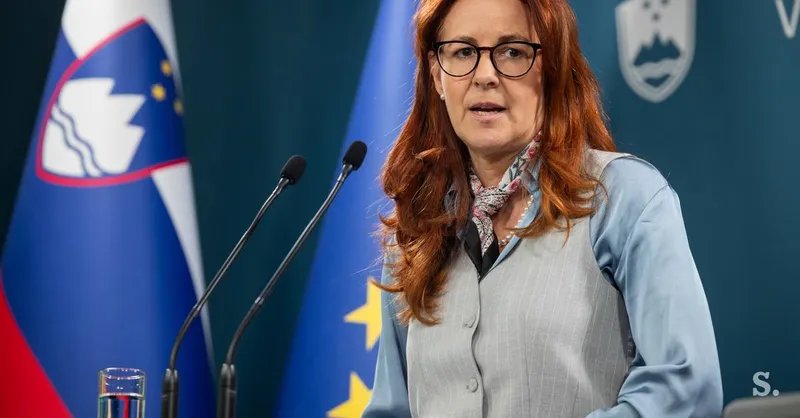 Opozicija vložila zahtevo za ustavno presojo odvzema volilne pravice tujcem iz tretjih držav