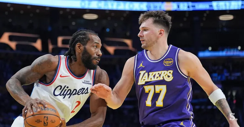 Kawhi Leonard se vrača v Toronto Raptors po odobritvi menjave s Clippers