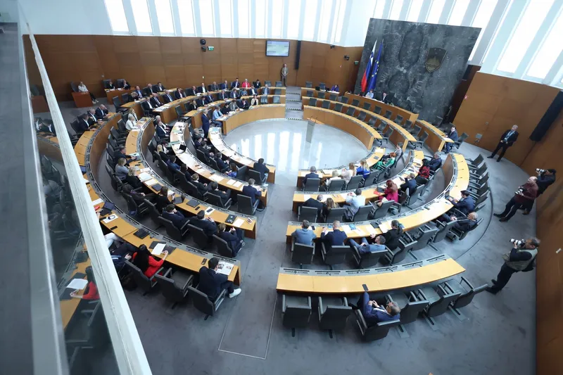 Odbor potrdil preimenovanje praznikov Primorcev in Prekmurcev