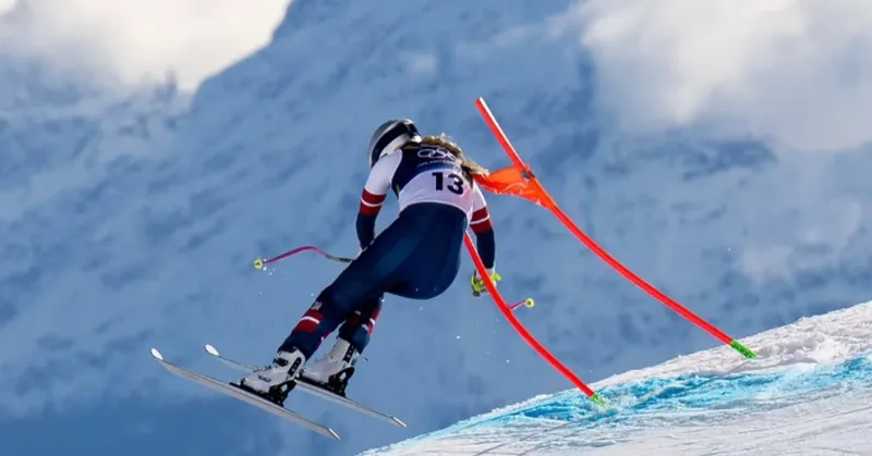 Lindsey Vonn po hudem padcu v Cortini d'Ampezzo končala olimpijske nastope