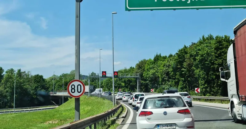 Dars napoveduje močno povečan promet na avtocestah zaradi evropskih praznikov