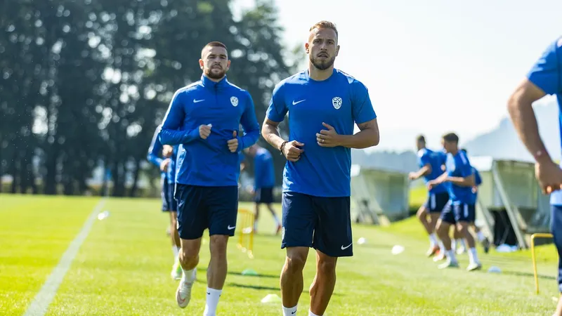 Slovenska nogometna reprezentanca se v ligi narodov meri s Severno Makedonijo