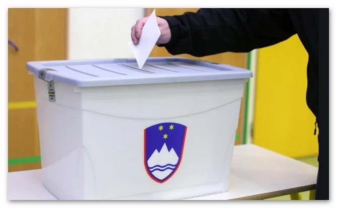 Anketa Vox populi: SDS vodi pred Gibanjem Svoboda, vlada z nizko podporo