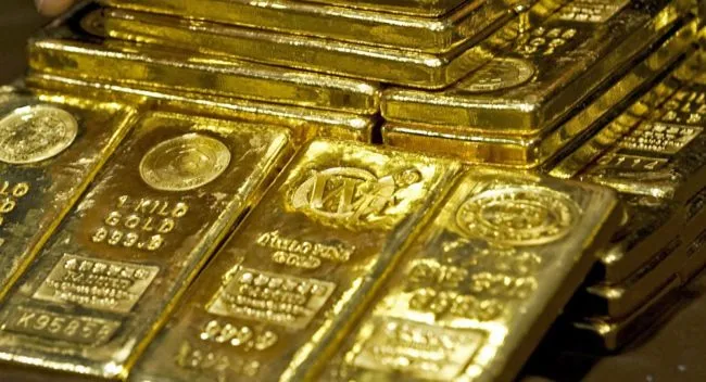 Златото за првпат во историјата надмина 5.000 долари за унца