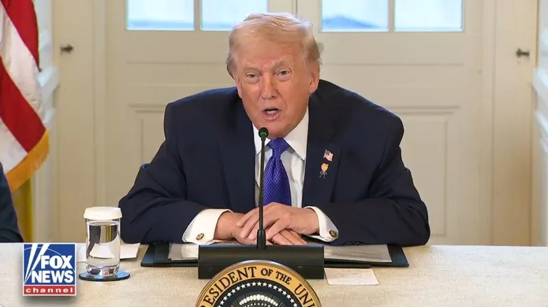 Трамп им се закани на трговците со гориво со истраги за високите цени