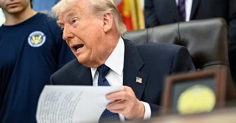 Donald Trump ustavil Projekt svoboda za spremstvo ladij v Hormuški ožini