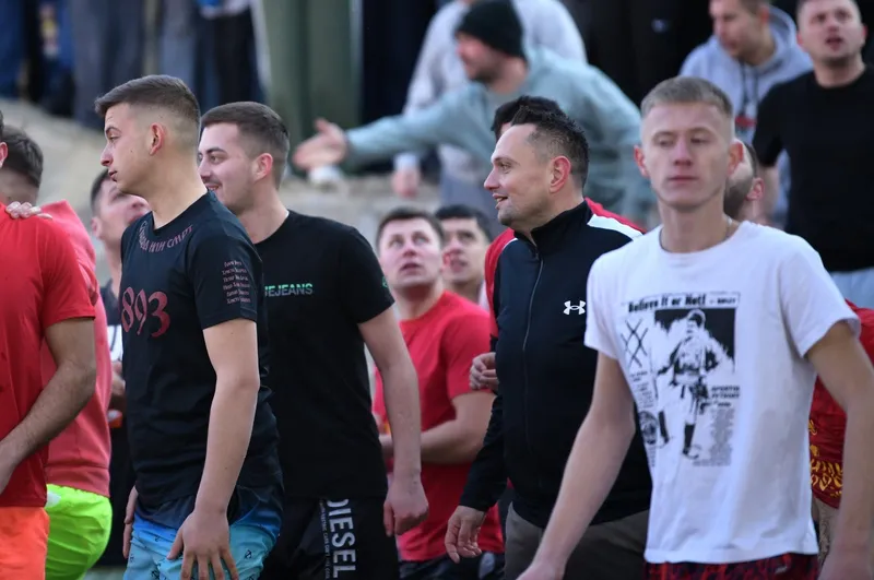 Митовски скокна по крстот во Крива Река, учесниците ја донираа наградата