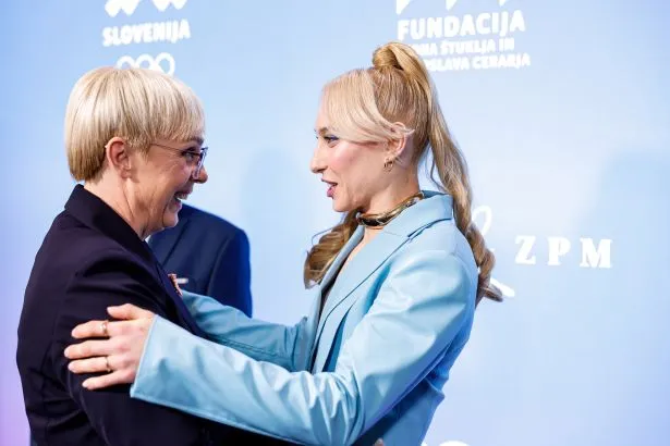 Janja Garnbret kot prva ženska preplezala smer Bibliographie (9b+)