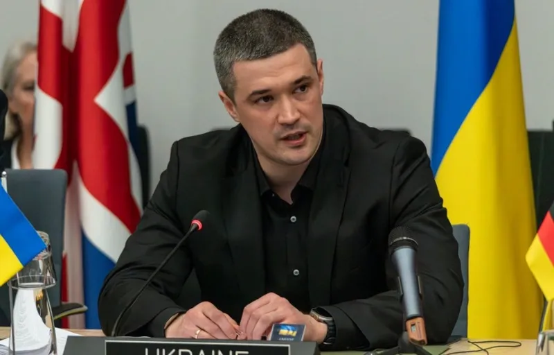 Зеленски размислува за смена на Сирски по протестите за Федоров