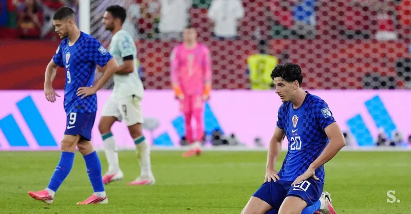 VAR s tehnologijo čipa v žogi razveljavil hrvaški gol za izločitev s SP