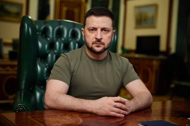 Zelenski in Starmer v Londonu podpisala sporazum o obrambnem sodelovanju